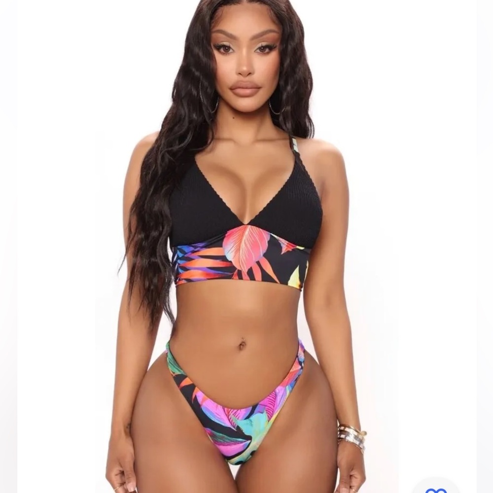 Fashion nova fist day of vacancy 2 piece bikini multicolor size small nwt